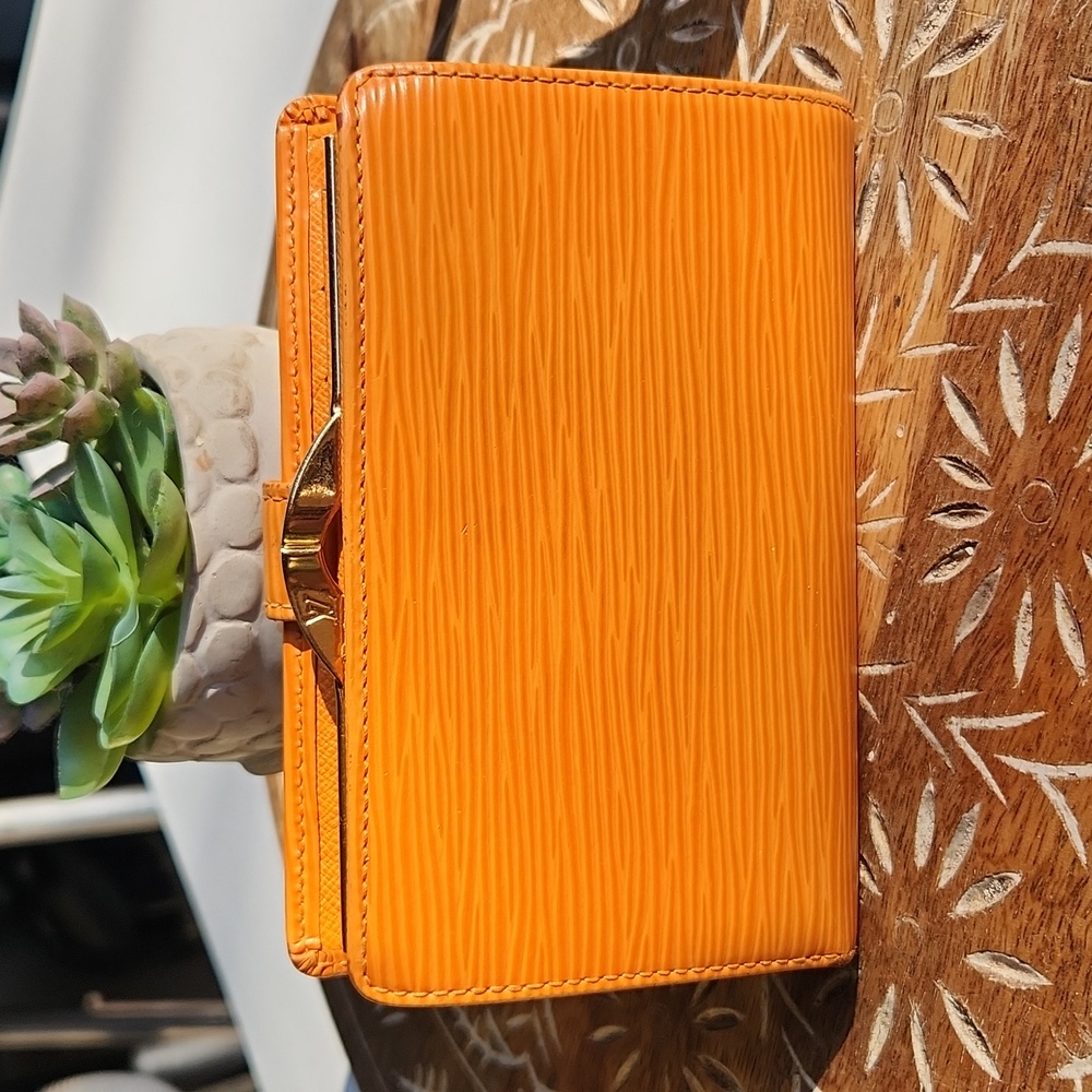 Louis Vuitton Epi Leather Compact Kisslock Wallet in Orange / Tangerine Color